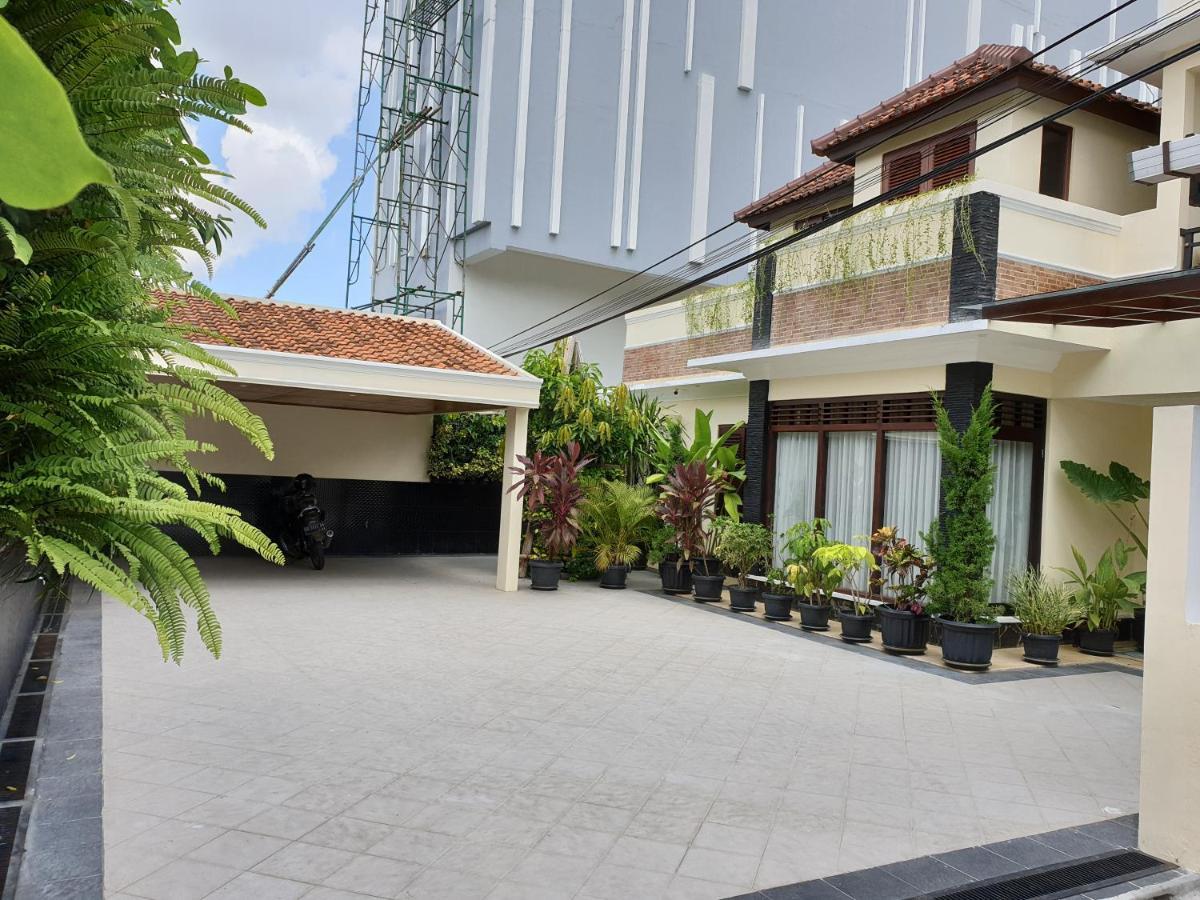 Malioboro Place Jogjakarta Buitenkant foto