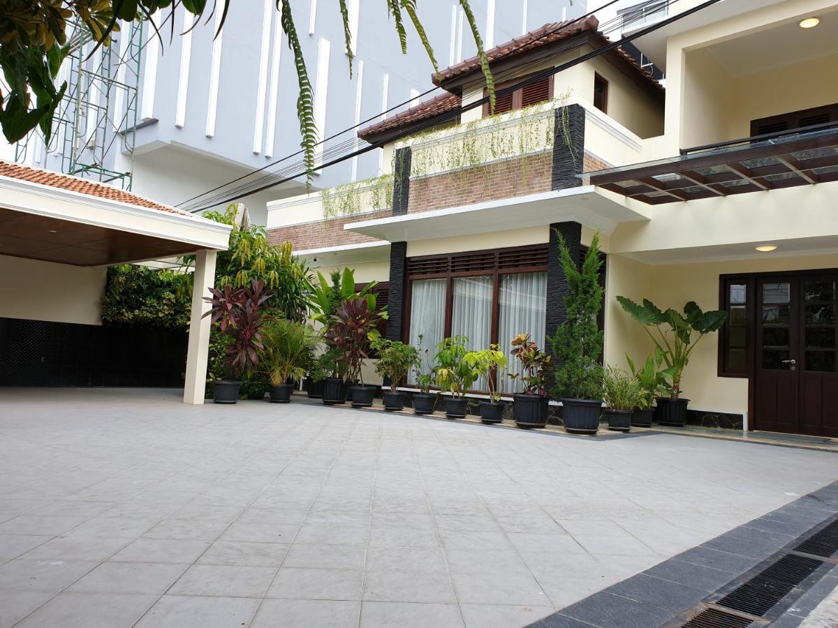 Malioboro Place Jogjakarta Buitenkant foto